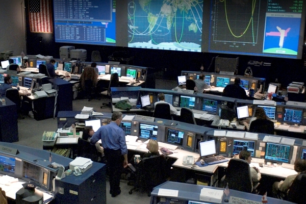 2013-12-26-JohnsonSpaceCenter_MissionControl.jpg