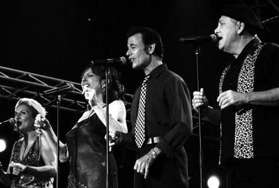 2014-01-01-Manhattan_Transfer.jpg