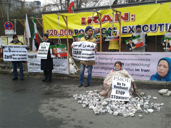 2014-02-03-DemogegenZarifBerlin.jpg