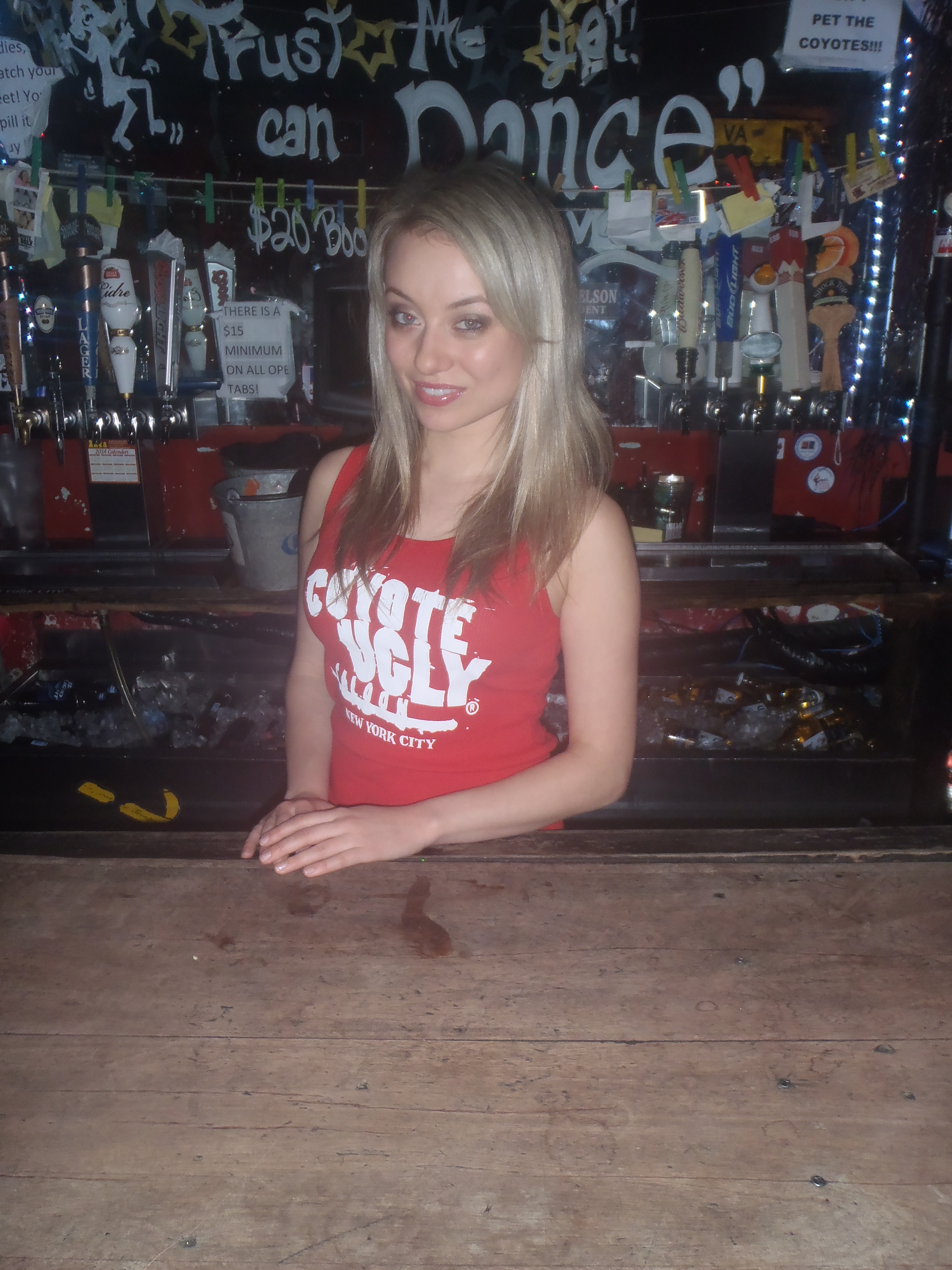 Dive Bar Beauty Anna At Coyote Ugly Huffpost 7081