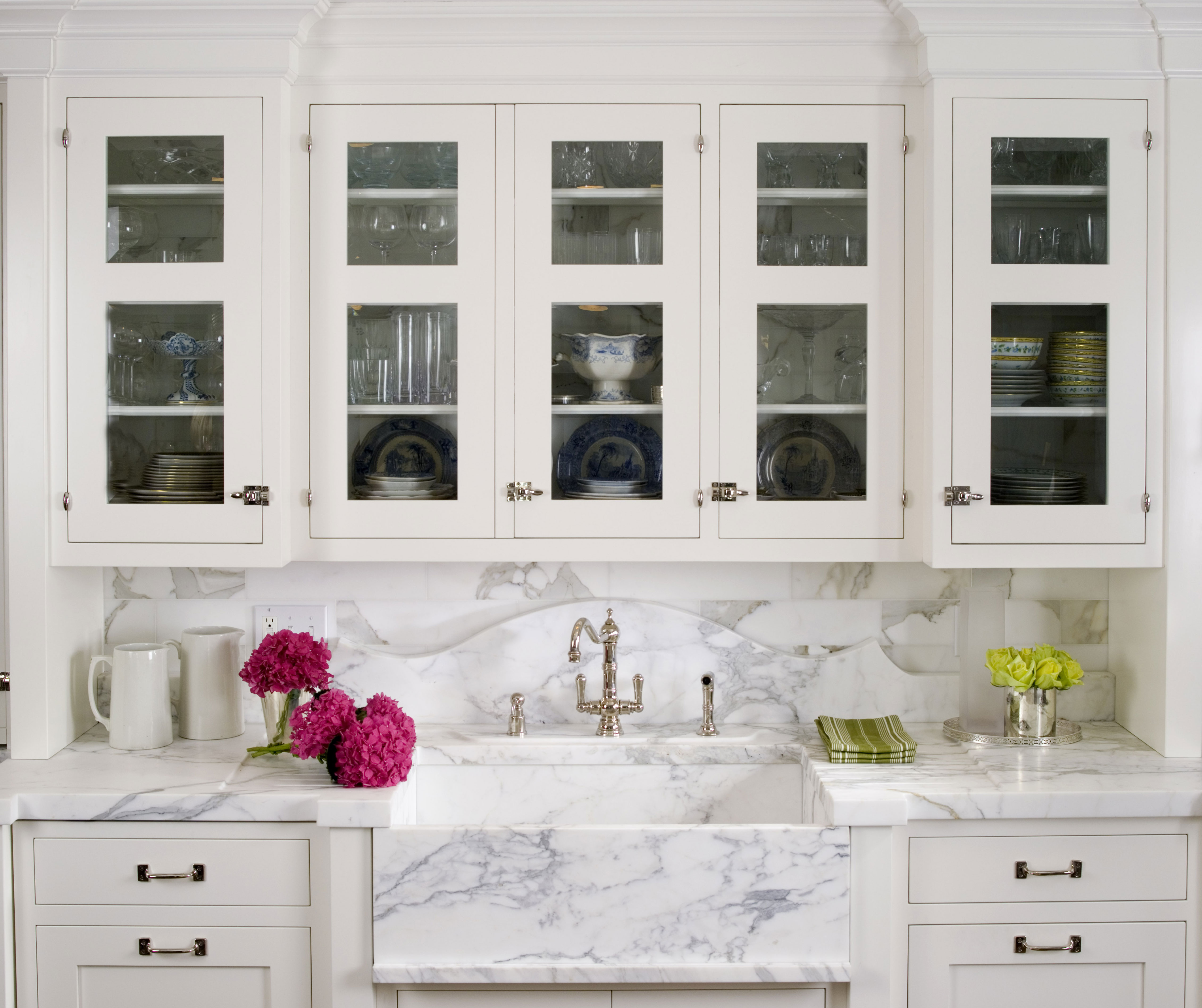 5 Tips To Create The Perfect White Kitchen Huffpost Life
