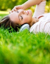 2014-03-20-grassgirlsmall.jpg