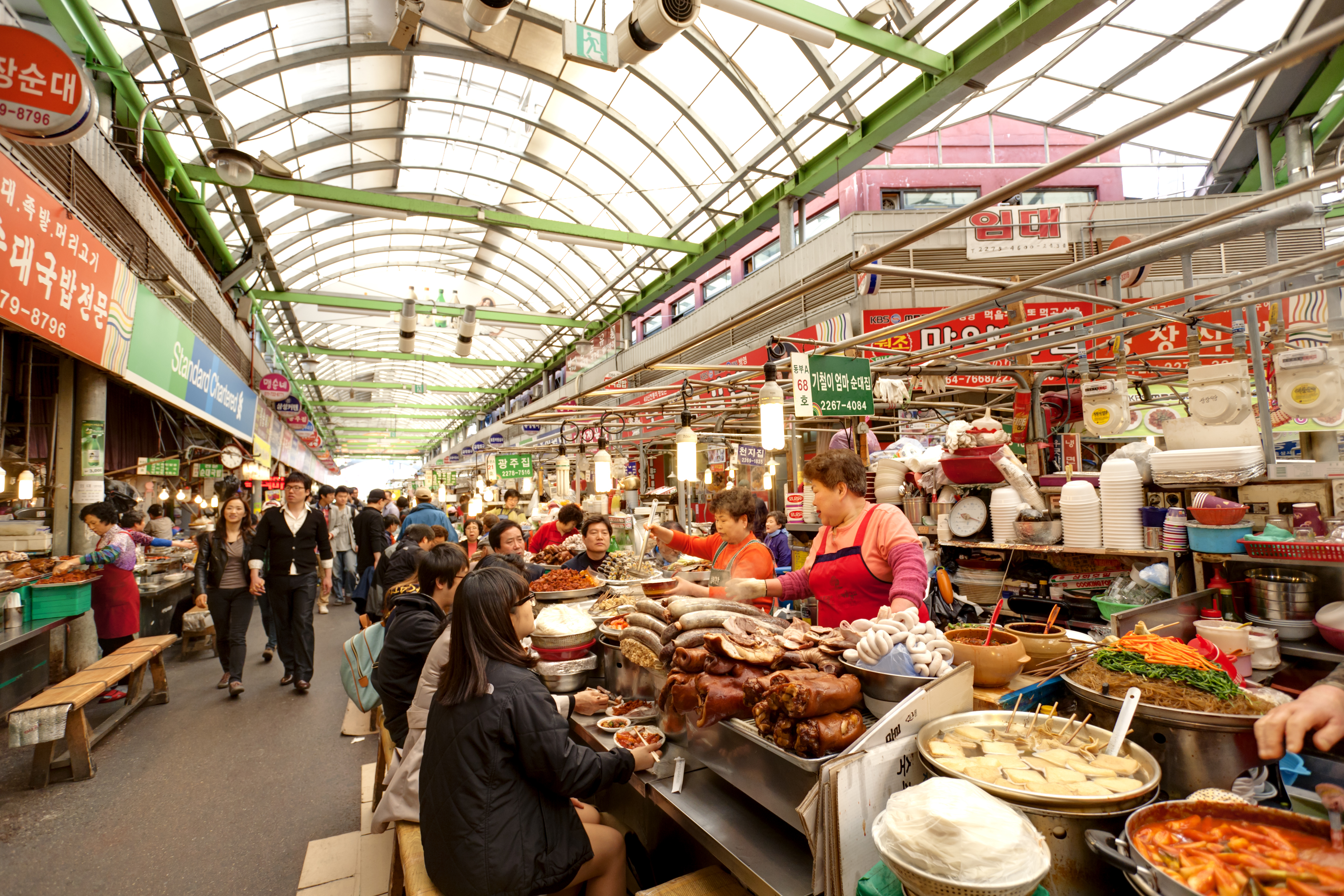 gwangjang-market-street-food-guide-seoul-south-korea