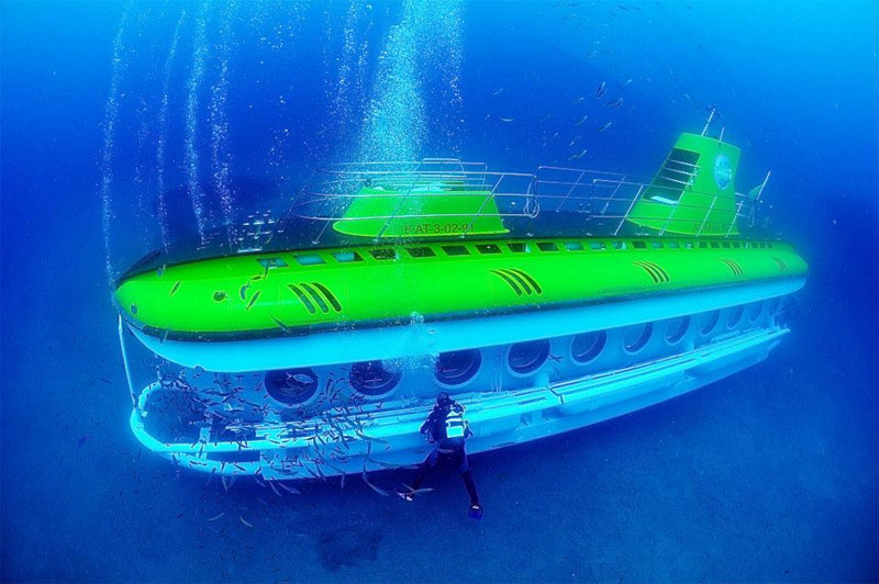 Deep Sea Adventure Submarine expedition Japan 