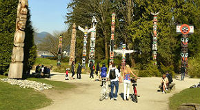 2014-05-04-totempolesstanleypark2feature.jpg