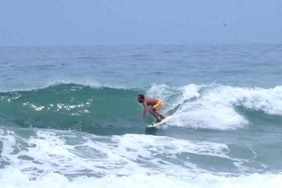 2014-05-08-SurfinginArugamBay.JPG