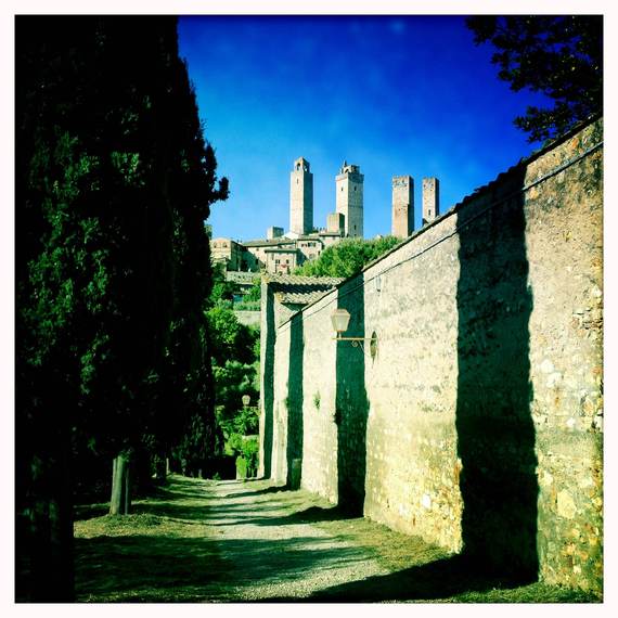 2014-05-16-streetsinSanGimignano.jpg