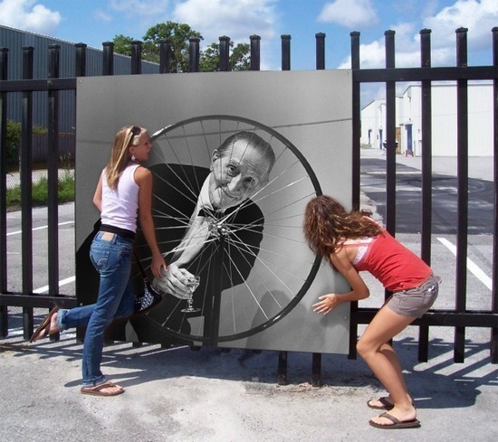 2014-06-01-girls_with_Duchamp.jpg