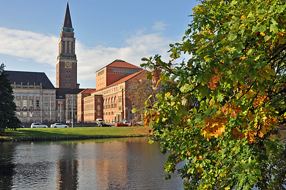2014-06-03-HuffPoKiel02.jpg