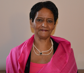 2014-06-12-fatimahourriportraitphoto.png