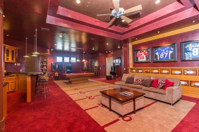 6 Man Caves of Famous Athletes (and Fathers)