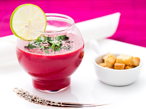 2014-06-25-soupeglaceebetterave.jpg