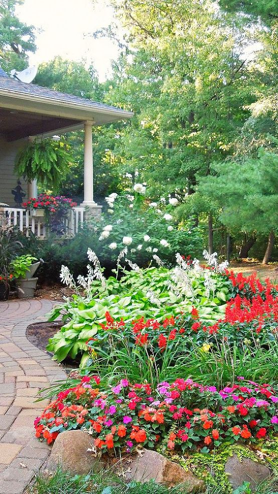7 Secrets To Creating A Country Cottage Garden Huffpost Life