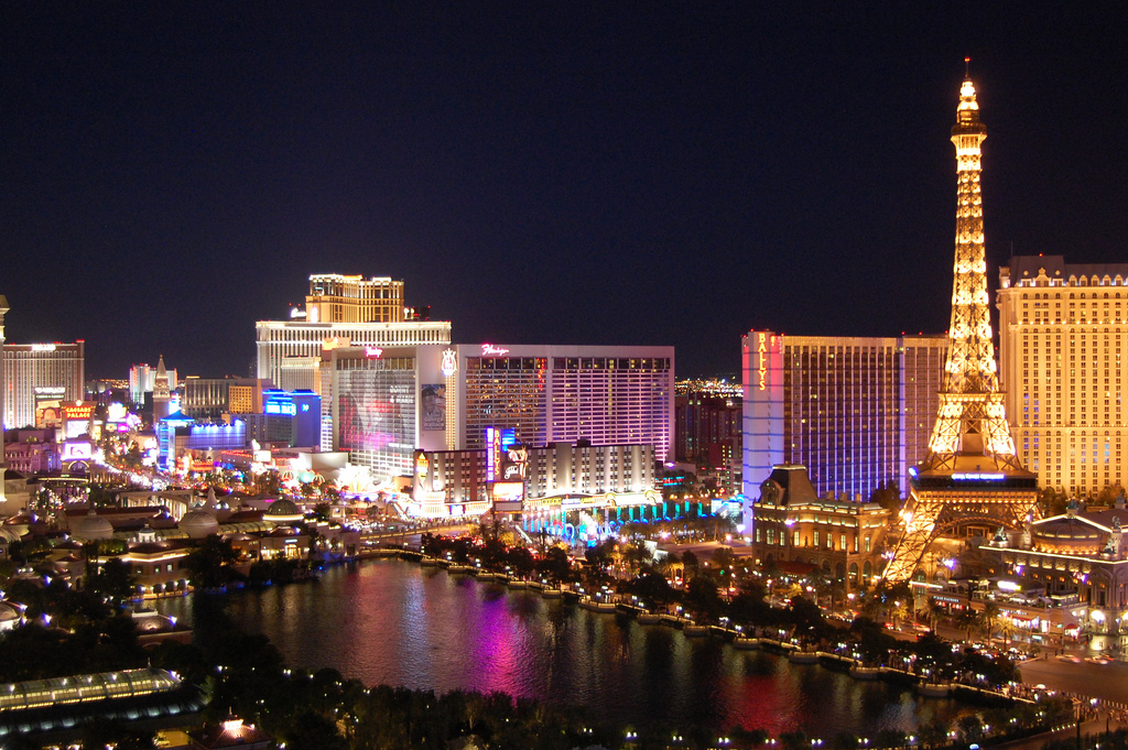 20 Free Attractions in Vegas for the Whole Family HuffPost