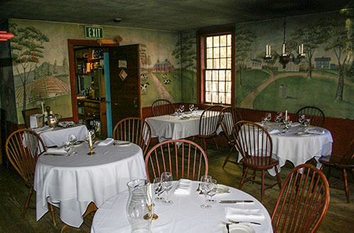 2014-07-22-OldInnDiningRm2.jpg