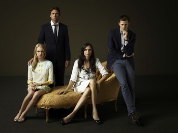 2014-08-26-hemlockgrovecastpic.jpg