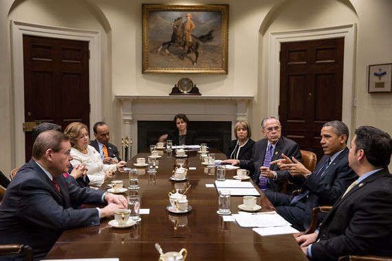 2014-09-12-Barack_Obama_meets_the_Congressional_Hispanic_Caucus.jpg
