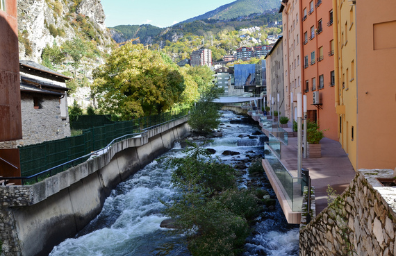 2014-09-17-LesEscaldes_MariaRosaFerre.jpg