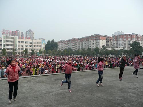 2014-09-25-cmrubinworldyongzhaopic500.jpg