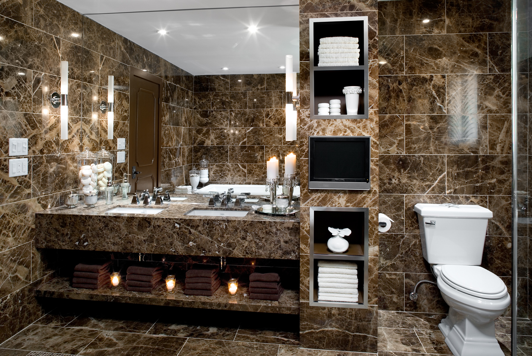 How to Create a Five-Star Bathroom in Your Own Home
