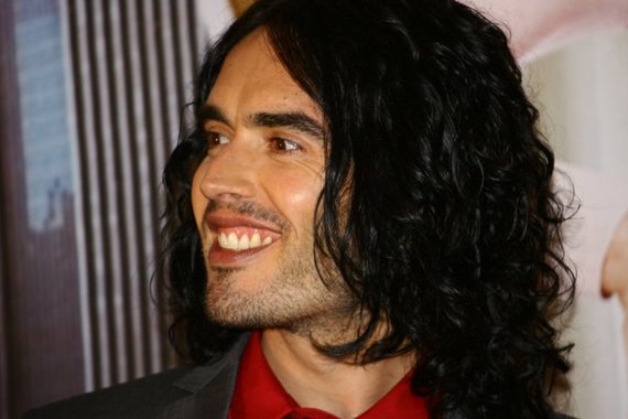 2014-11-14-Russell_Brand_Arthur_face.jpg