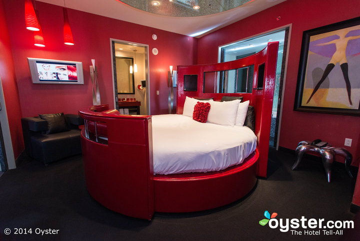 Nine Hotel Rooms That Encourage Naughtiness Huffpost 6836