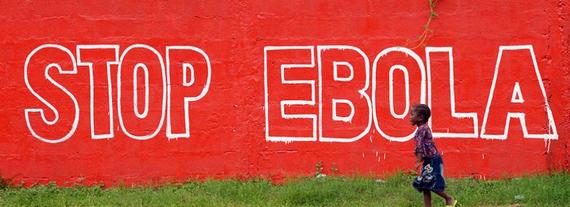 2014-11-18-ebola_landing_02.jpg