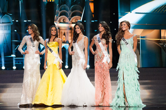 2015-01-19-MissUniverse2013finalists.jpg