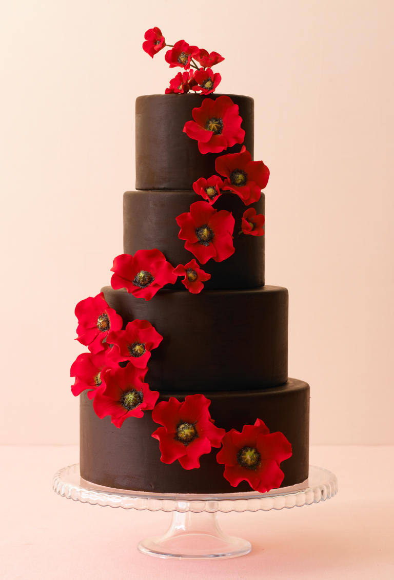 10 Wedding Cakes That Almost Look Too Pretty To Eat Huffpost 9125