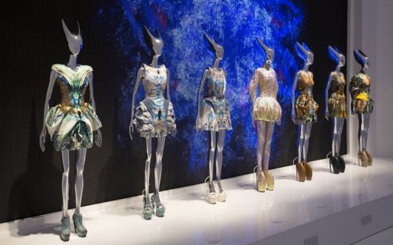 2015-04-25-1429976306-717101-10._Installation_view_of__Platos_Atlantis_gallery_Alexander_McQueen_Savage_Beauty_at_the_VA_c_Victoria_and_Albert_Museum_London_jpg_610x610_q85.jpg