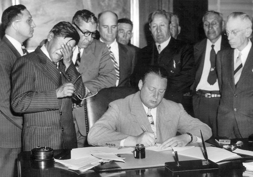 Tribal Chairman Weeping at Forced Treaty Signing