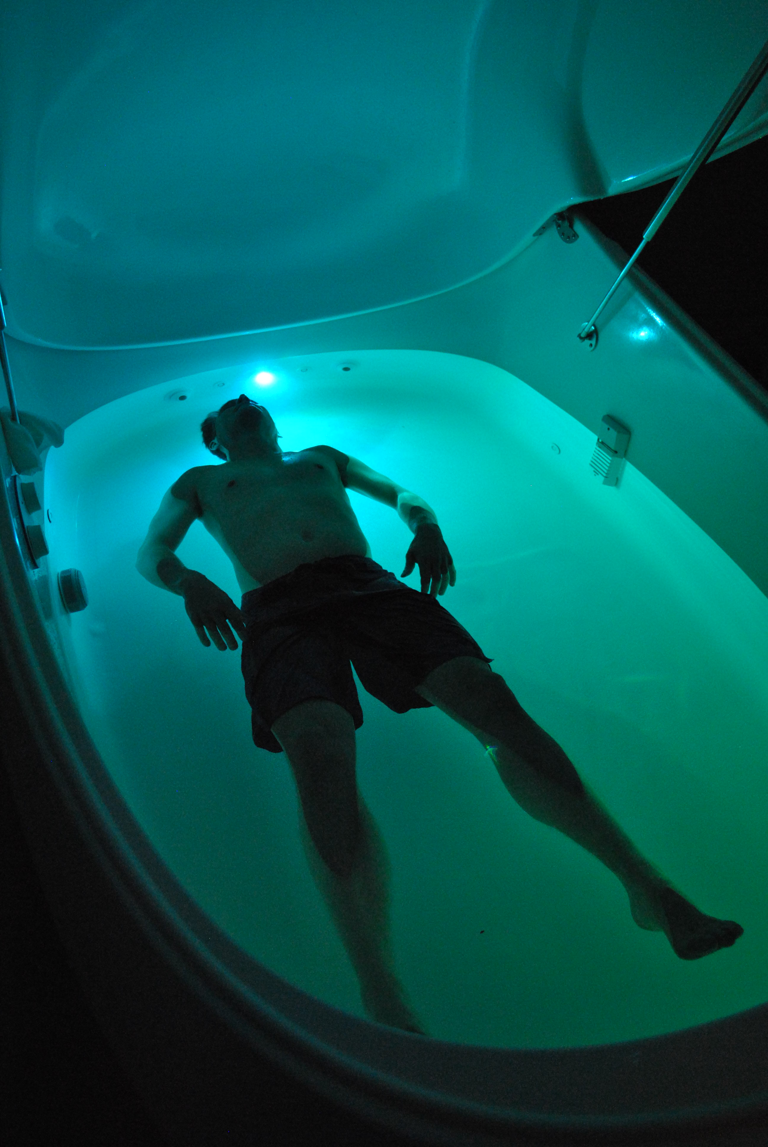 Sleeping Around How To Sleep In A Sensory Deprivation Tank Huffpost Life