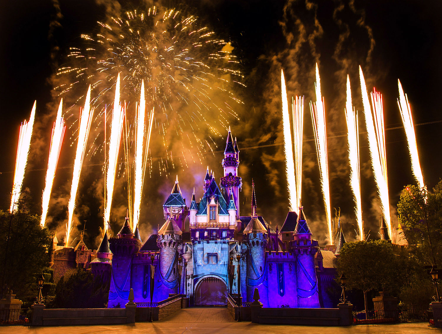 four-reasons-to-take-the-kids-to-disneyland-this-summer-huffpost