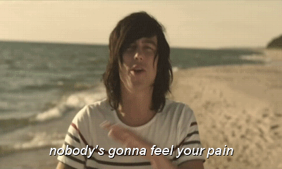2015-08-16-1439726319-7598798-tumblr_mnvi7p02Q91suqo64o1_r1_400.gif