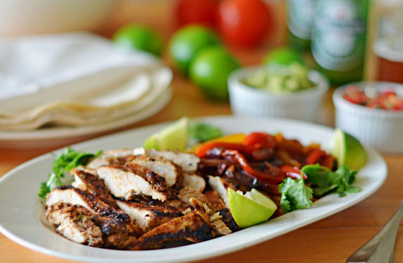 2015-08-24-1440423703-2249267-GrilledChickenFajitas575x376.jpg