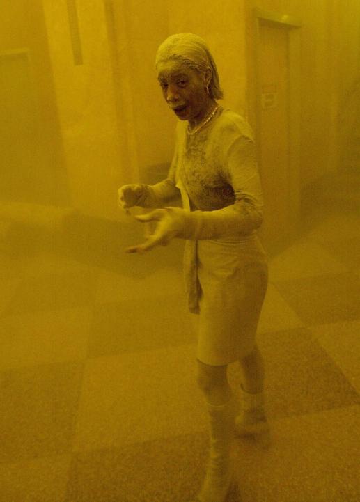 2015-08-27-1440645584-727886-0827dustwoman.jpg