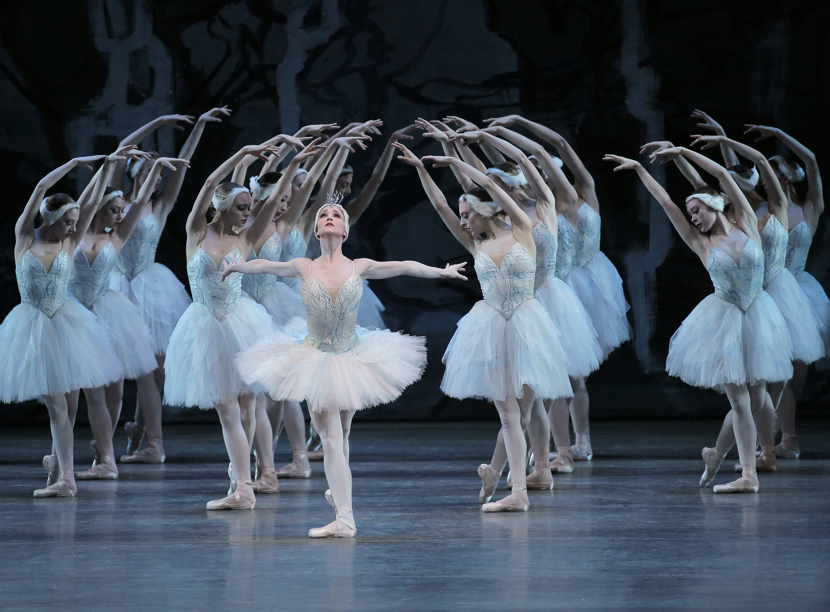 Global Warming Hits New York City Ballet's Swan Lake | HuffPost2850 x 2100