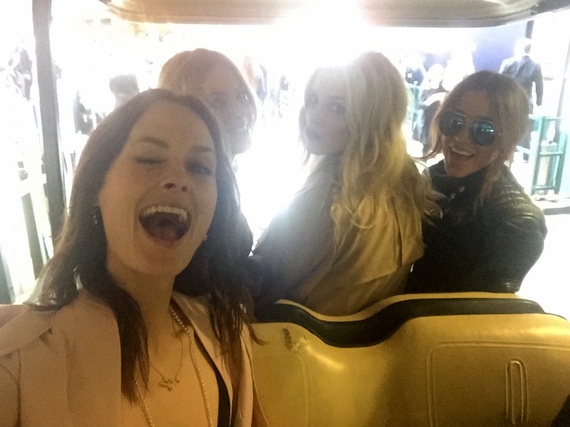 2015-10-01-1443686367-3026218-GOLFBUGGY.jpeg