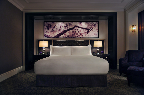 2015-10-27-1445987109-2884143-trumptorontobedroom2.jpg