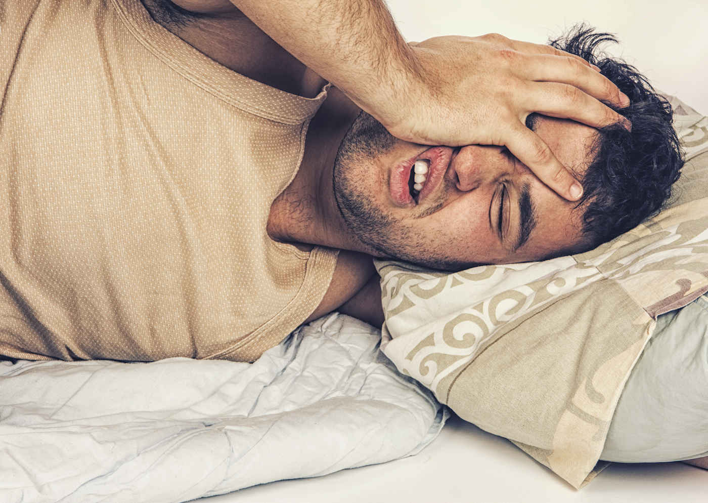 5 Signs Youre Sleeping All Wrong Huffpost