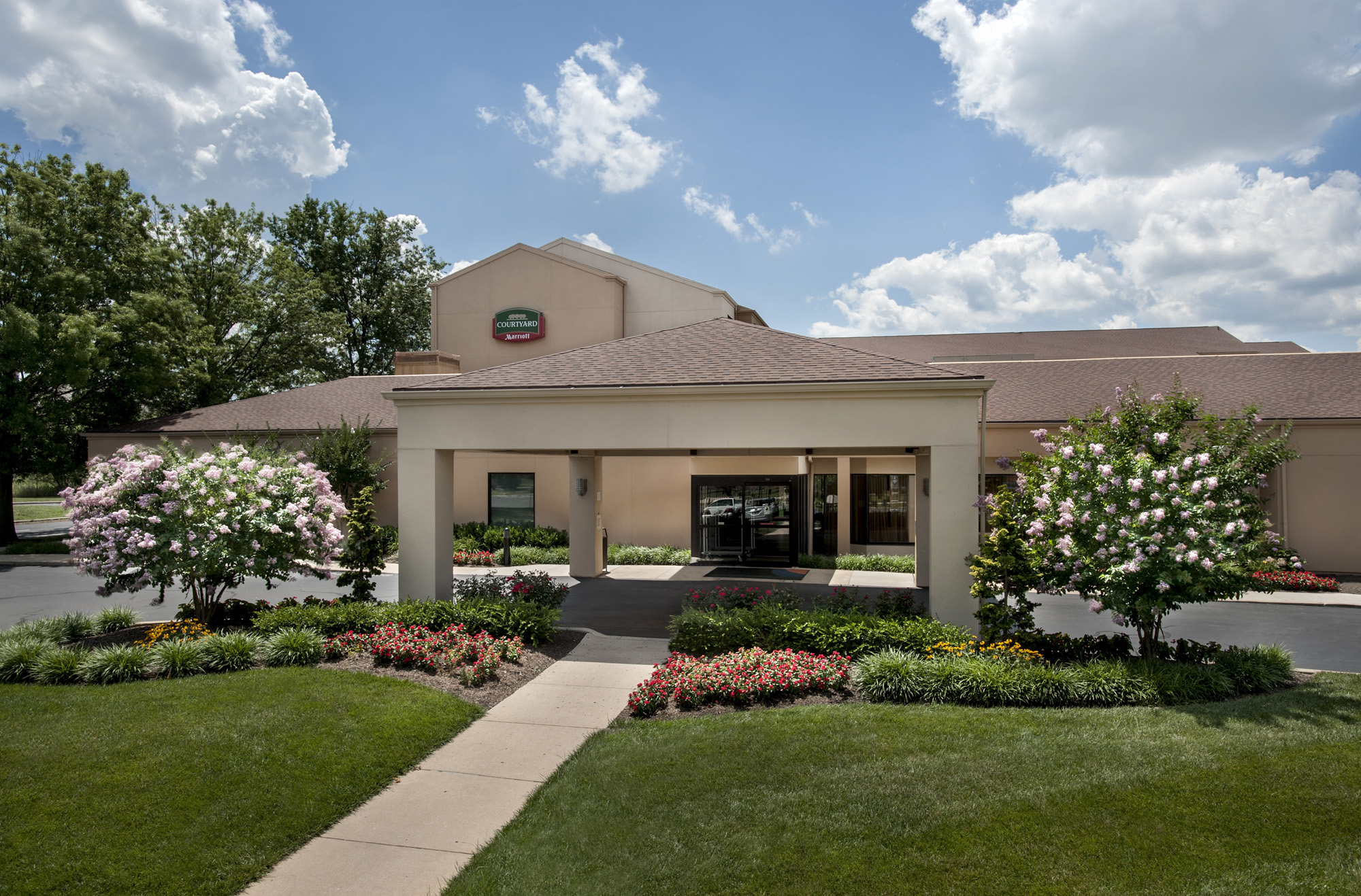 10 Best Airport Hotels for the Stranded Traveler HuffPost Life