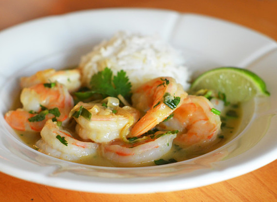 2015-11-24-1448333192-8775919-ThaiShrimpCurry1575x420.jpg