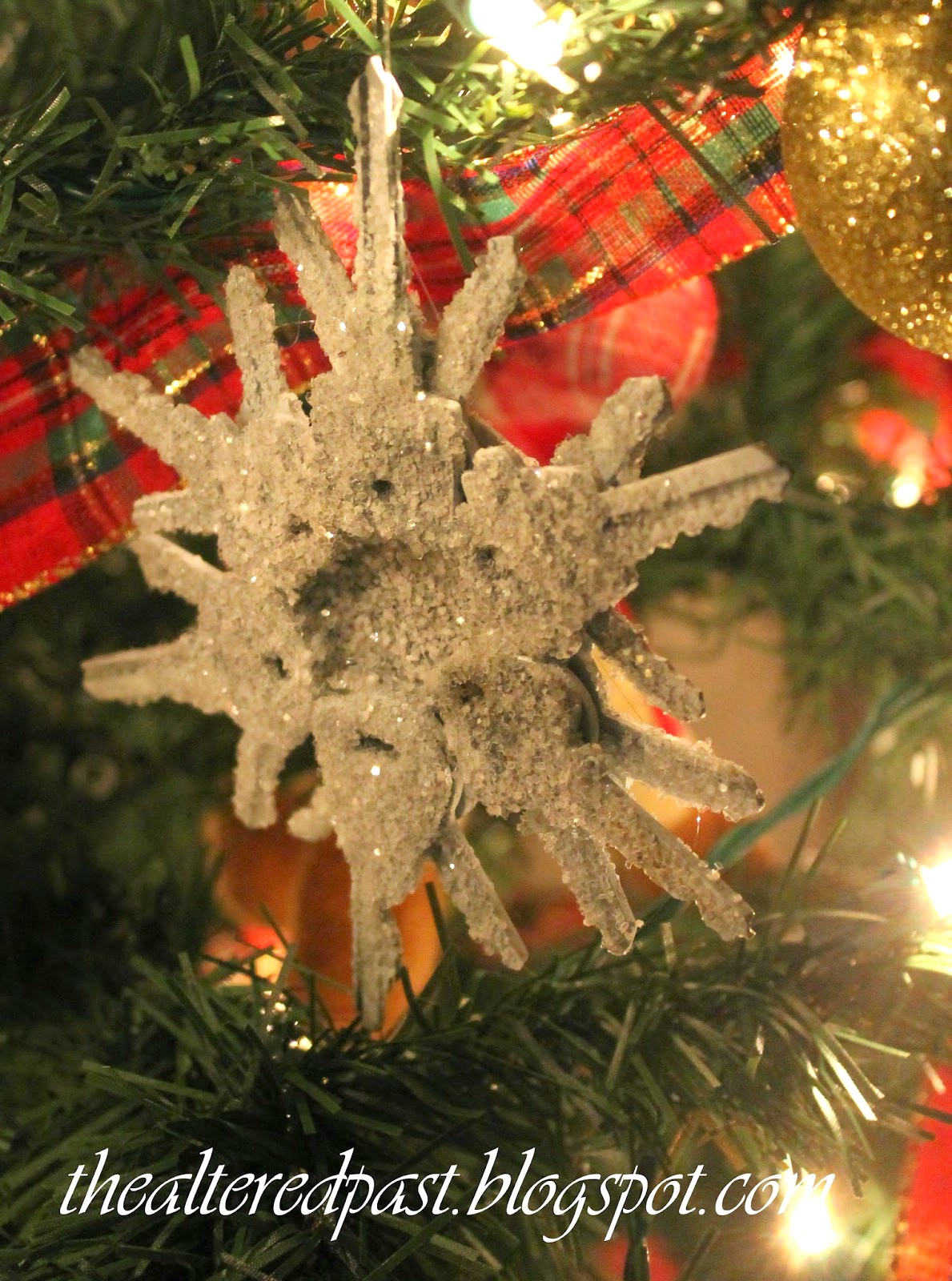 23 Unusual And Amazing Christmas Decorations From Junk Huffpost Life