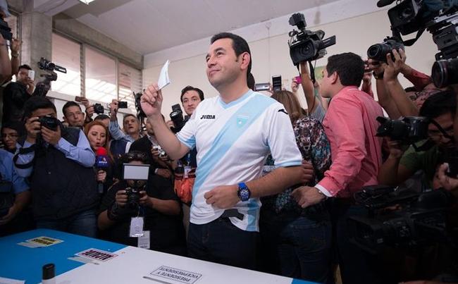 2016-01-18-1453118141-9103515-jimmymorales251015.jpg