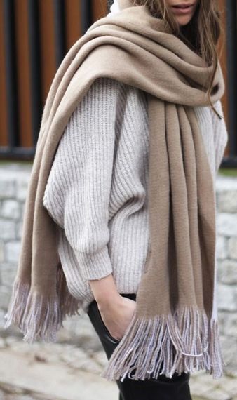 2016-01-29-1454088571-5779874-oversisedtricotplusscarf.jpg