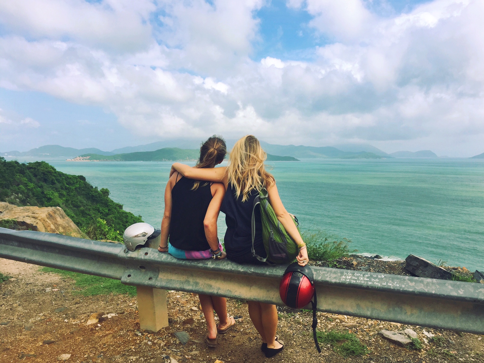 13 Things That Inevitably Happen When You Travel With Your Best Friend Huffpost Life 