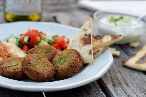 2016-08-09-1470765685-3373893-falafel.jpg