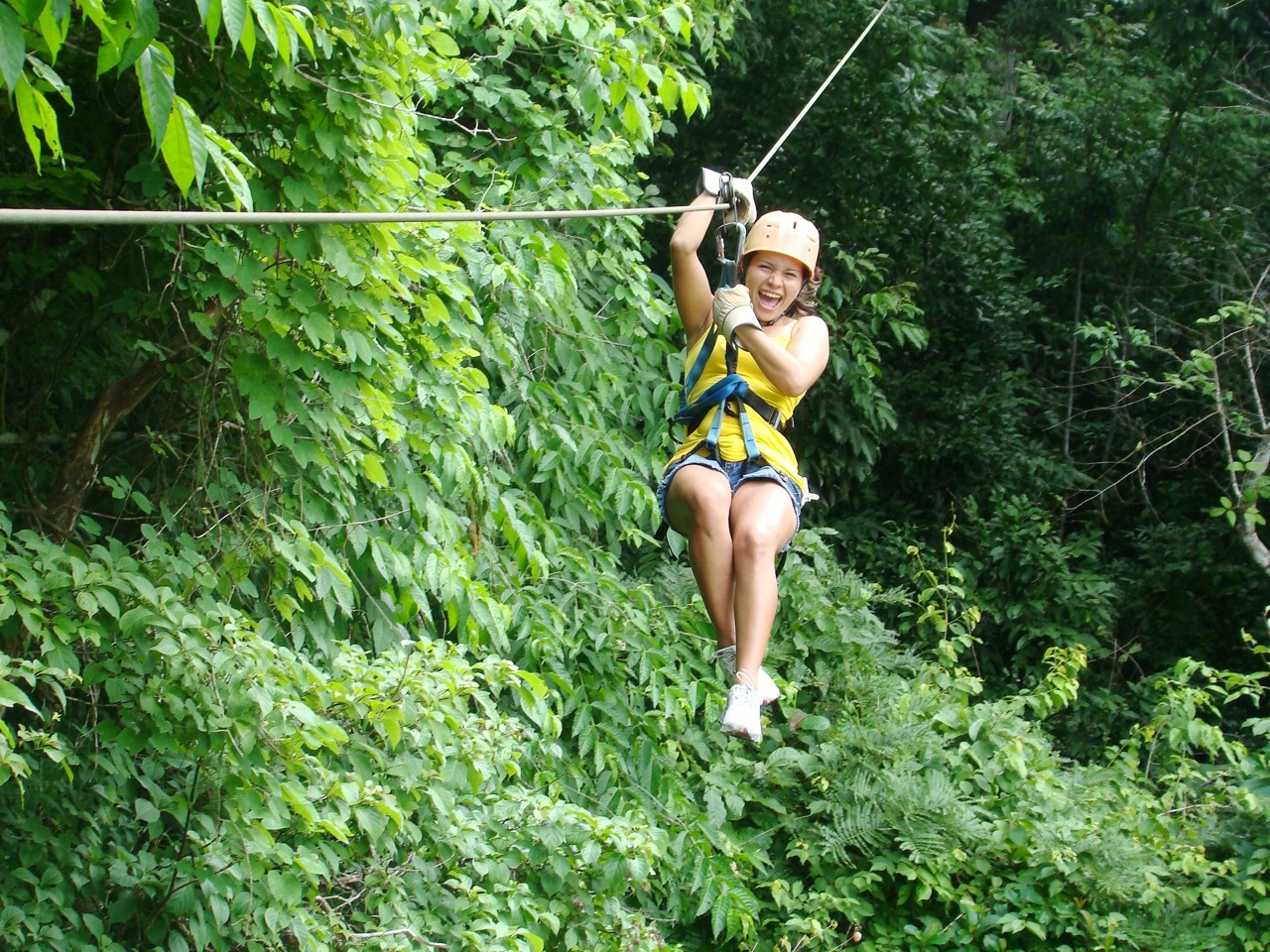 Costa Rica Teens Shower