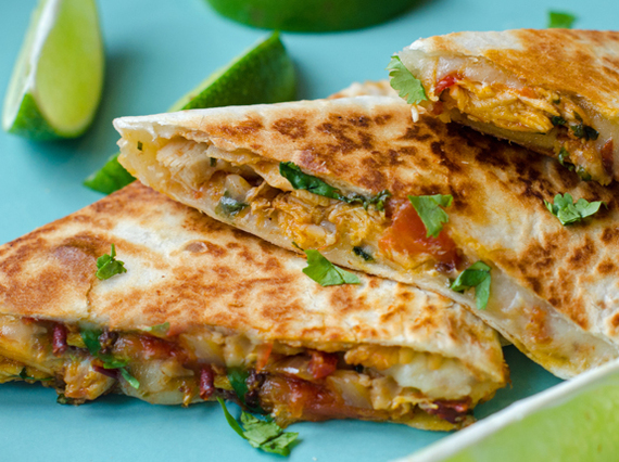 2016-10-23-1477222679-4364907-ChipotleChickenQuesadillas.jpg