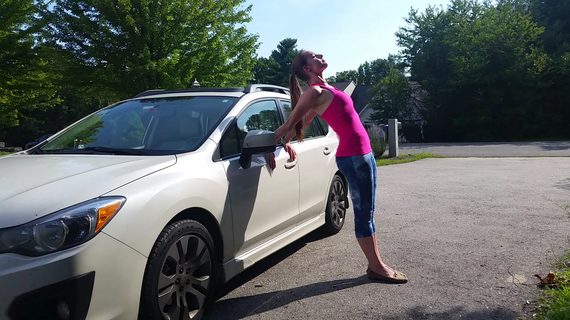 2016-11-10-1478797927-9229477-OutoftheCar_StandingReversePlank.png